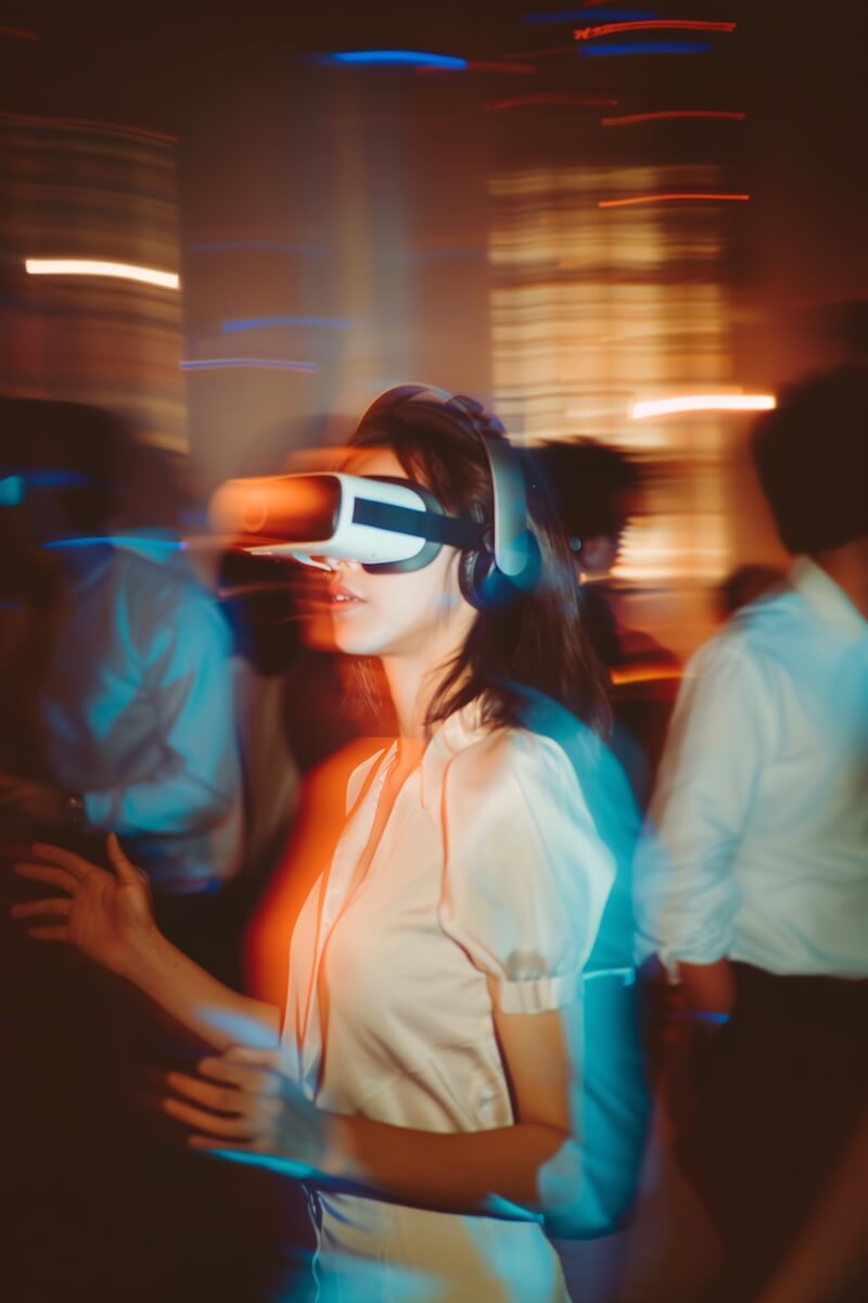 Célébrez l'anniversaire de votre entreprise avec la Réalité Virtuelle - une plongée immersive dans votre histoire